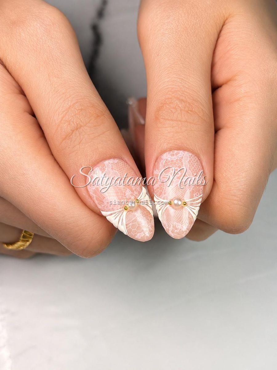 Marble Line — nail art di Pematangsiantar oleh Satyatama Nails