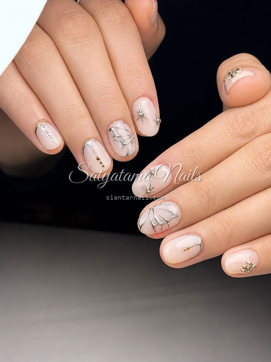 Pearl Clean — nail art di Pematangsiantar oleh Satyatama Nails
